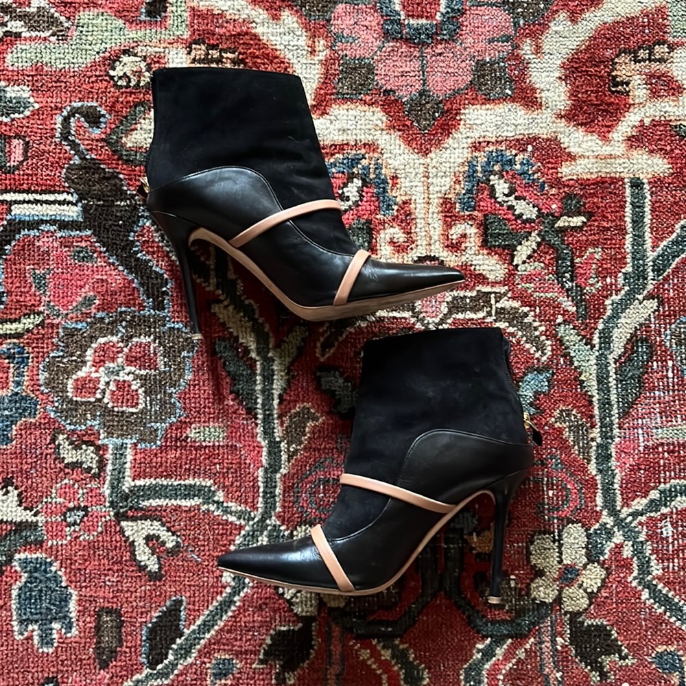 GORGEOUS Malone booties